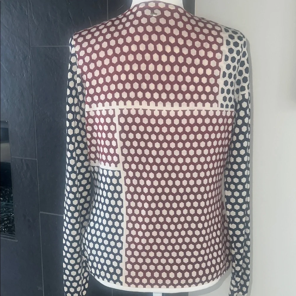 ESCADA-two piece sweater set-LIKE NEW - Picture 8 of 9